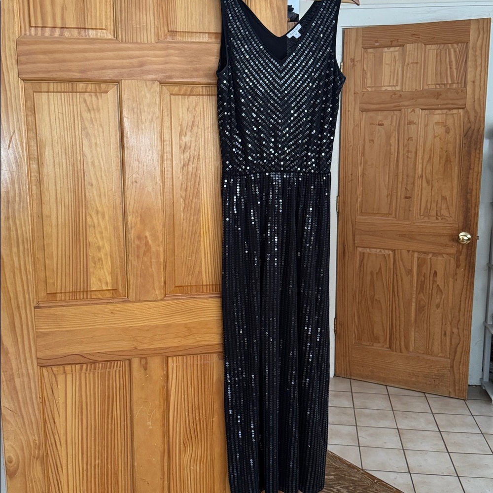 Garnet Hill Gorgeous Black Sequin V-Neck Dress